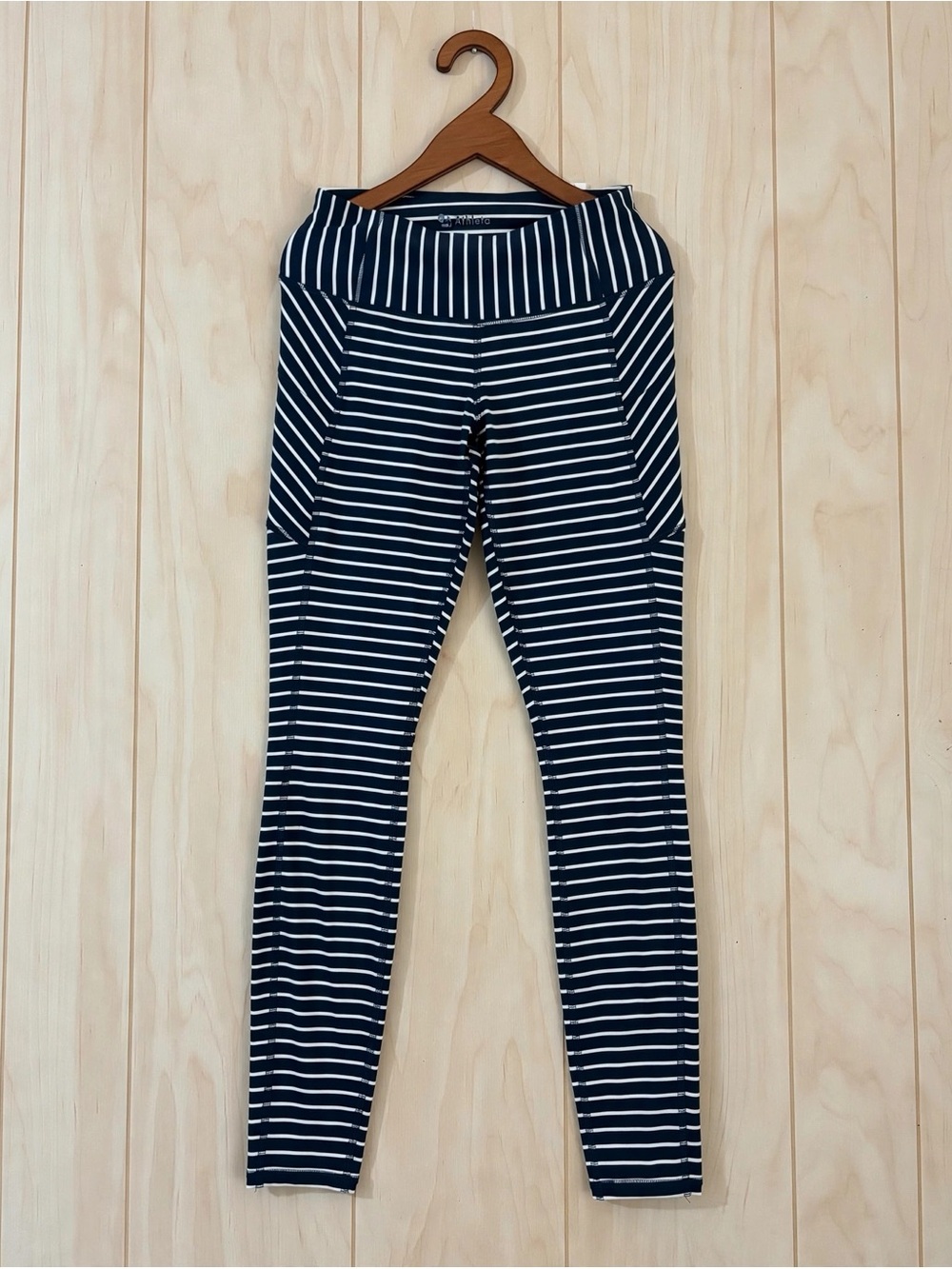 Athleta women’s size Xxs navy white stripes blue high waisted ideal 24”